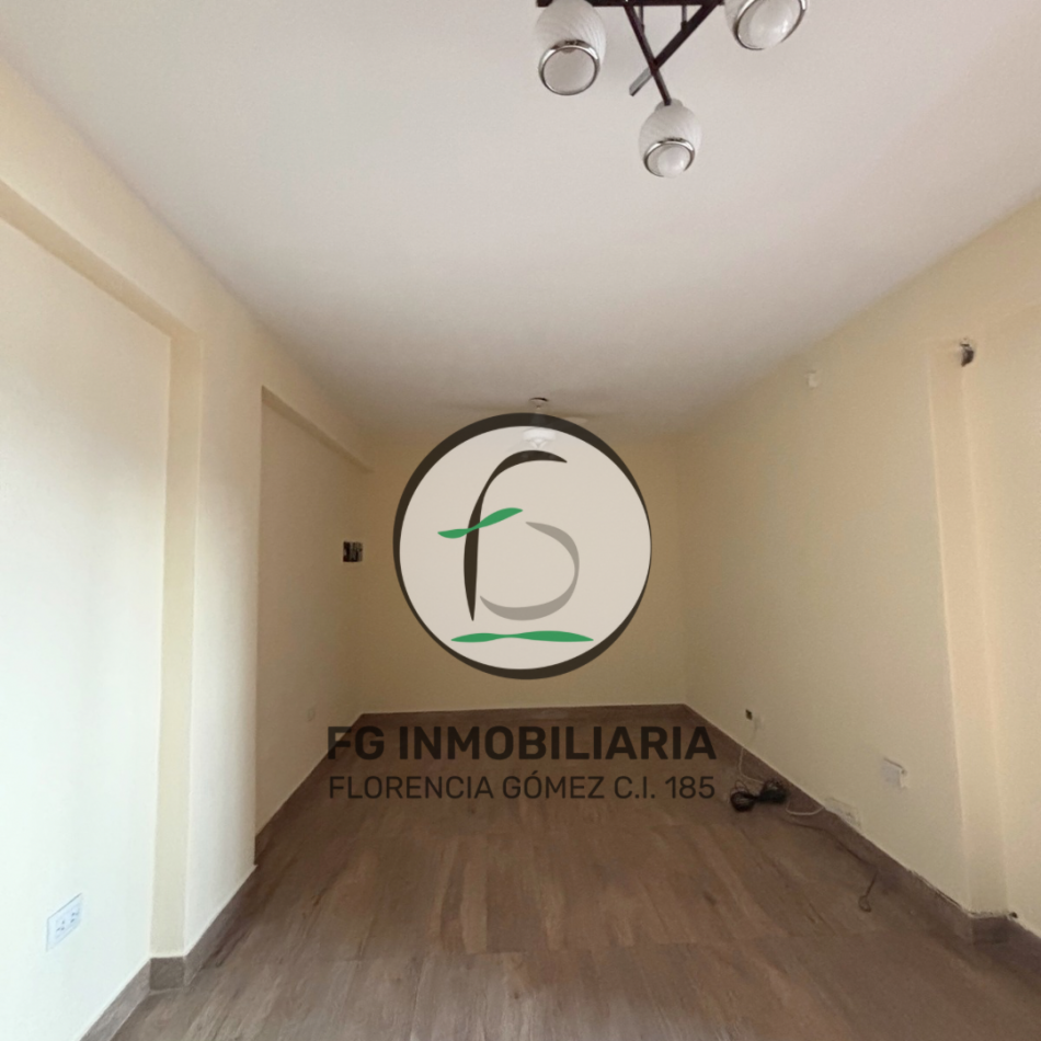 OPORTUNIDAD DEPARTAMENTO RECICLADO A NUEVO - AV. EJERCITO DEL NORTE AL 200