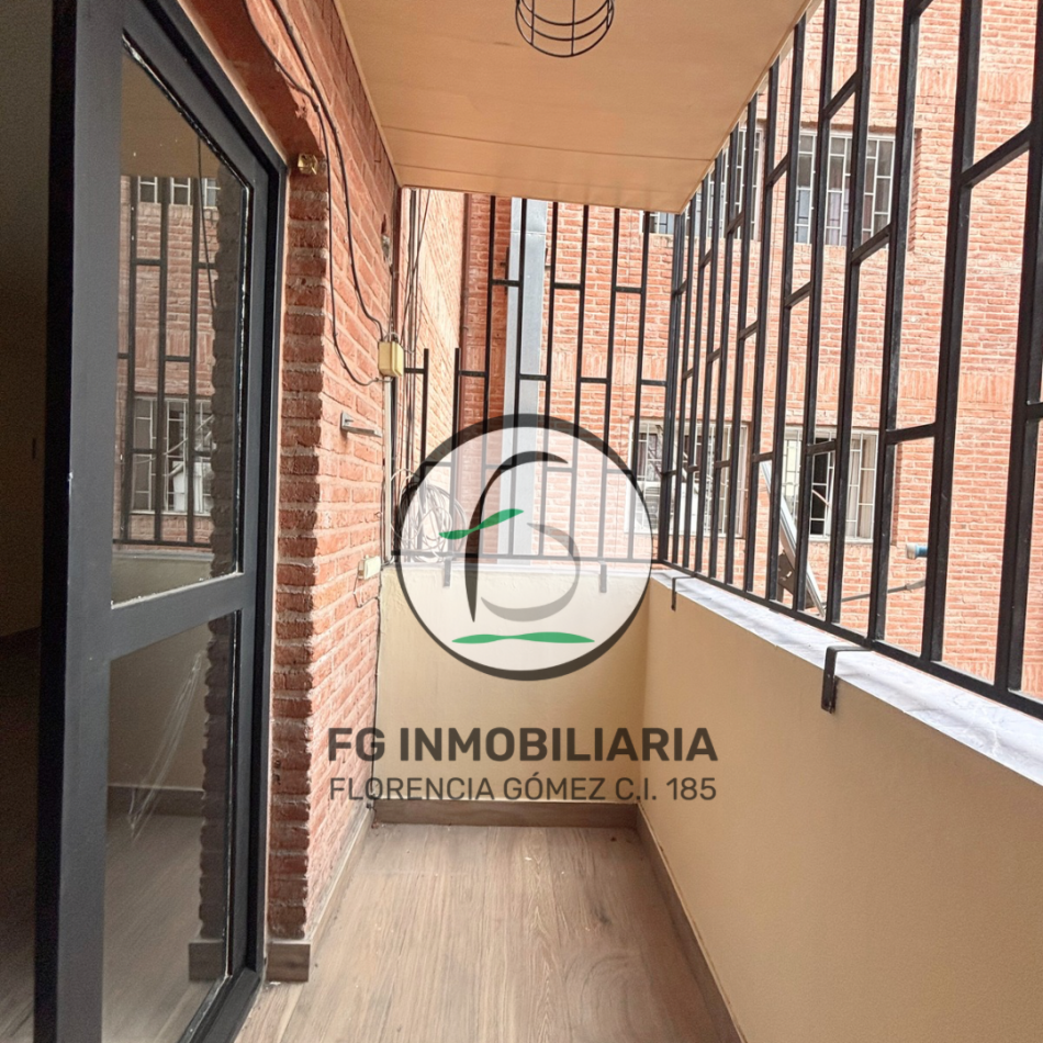 OPORTUNIDAD DEPARTAMENTO RECICLADO A NUEVO - AV. EJERCITO DEL NORTE AL 200