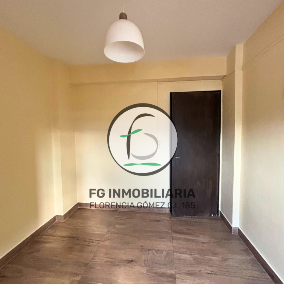 OPORTUNIDAD DEPARTAMENTO RECICLADO A NUEVO - AV. EJERCITO DEL NORTE AL 200